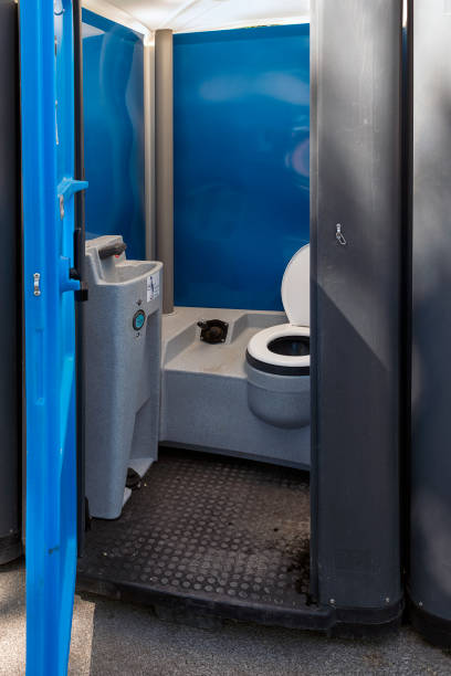 Best Construction site porta potty rental  in Willimantic, CT